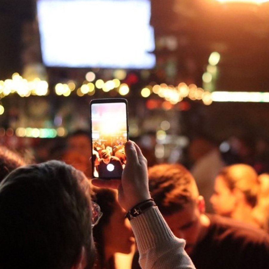 FLOU CAFE-PUB LIVE MUSIC